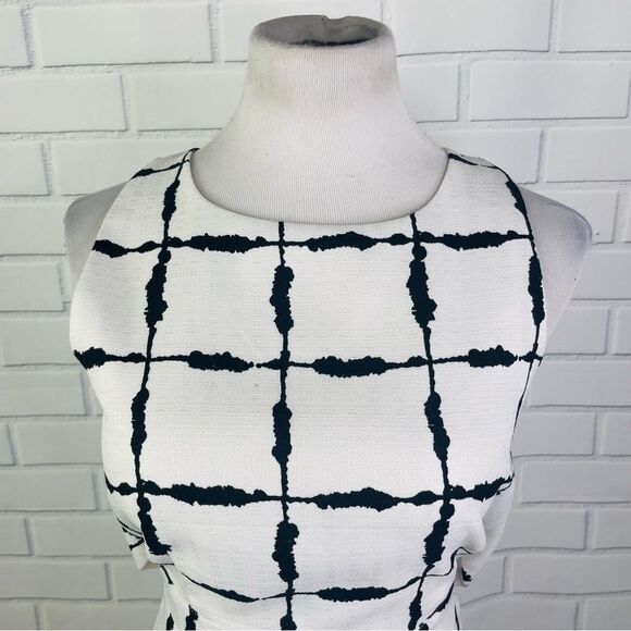 GanLan Collection White & Black Backless Romper - Small - Picture 7 of 14